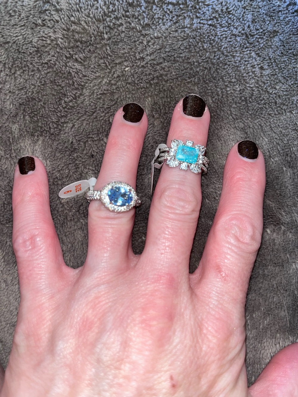 TwO BoMb PaRtY RInGs size 6